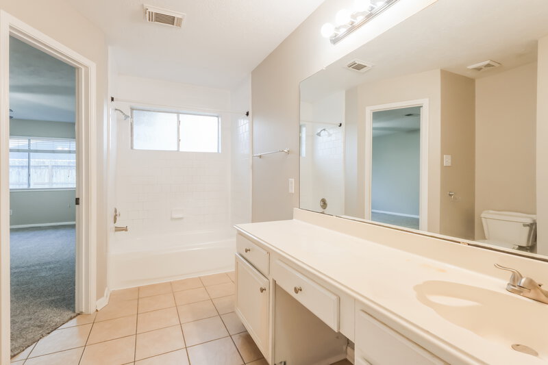 2,130/Mo, 12655 Pine Bush Dr Houston, TX 77070 Misc View 11