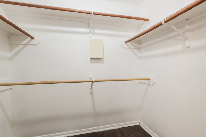 2,130/Mo, 12655 Pine Bush Dr Houston, TX 77070 Amenities View