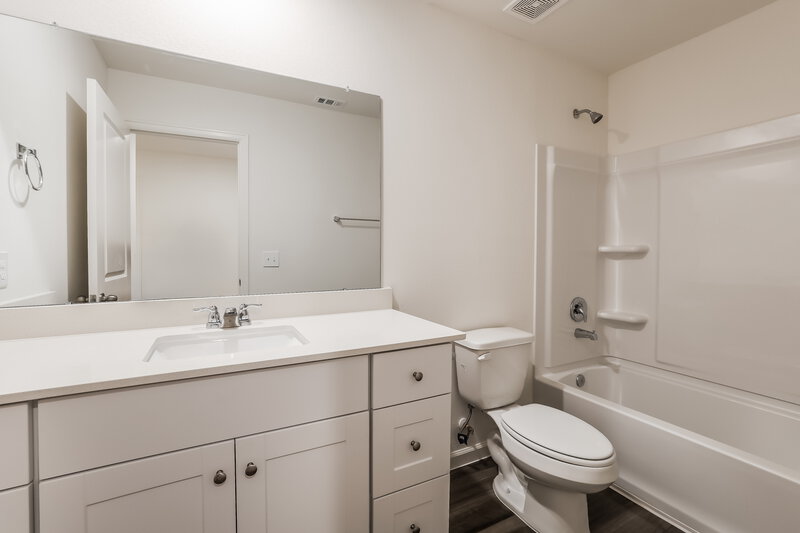 1,920/Mo, 6081 Majestic Creek Trl Porter, TX 77365 Bathroom View