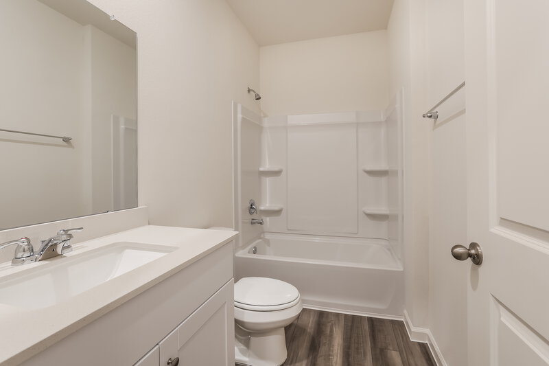 1,920/Mo, 6081 Majestic Creek Trl Porter, TX 77365 Bathroom View 2
