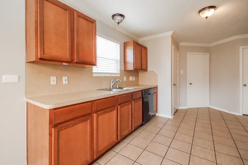 2,075/Mo, 19246 Cypress Peak Ln Katy, TX 77449 Kitchen View