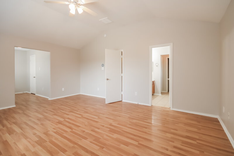 2,075/Mo, 19246 Cypress Peak Ln Katy, TX 77449 Main Bedroom View
