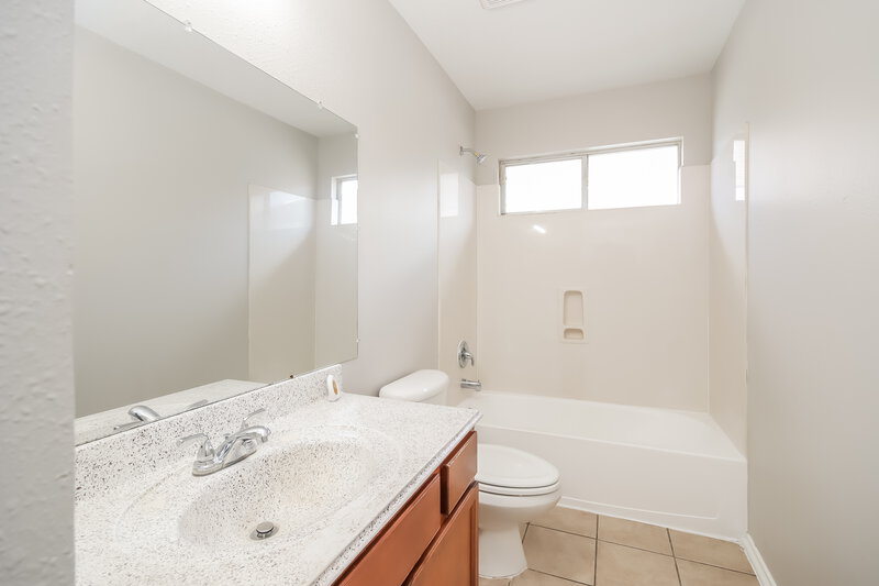 2,075/Mo, 19246 Cypress Peak Ln Katy, TX 77449 Bathroom View