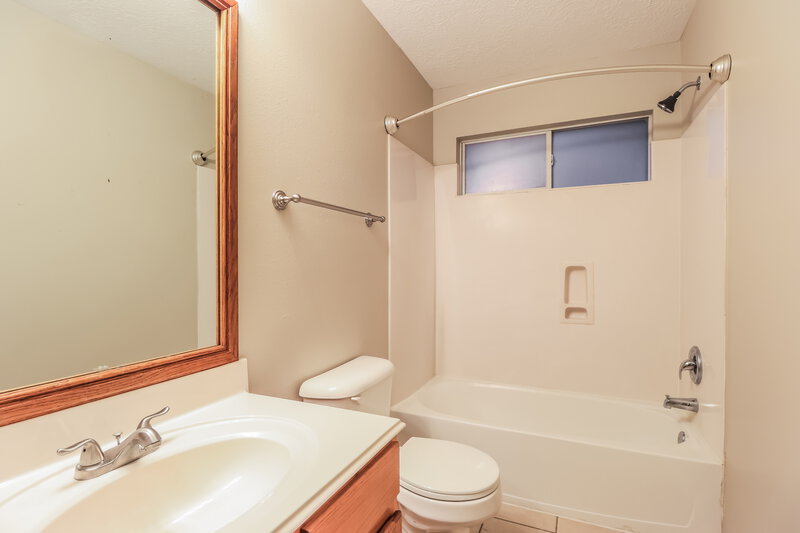 1,760/Mo, 33306 Cottonwood Bnd Magnolia, TX 77354 Bathroom View