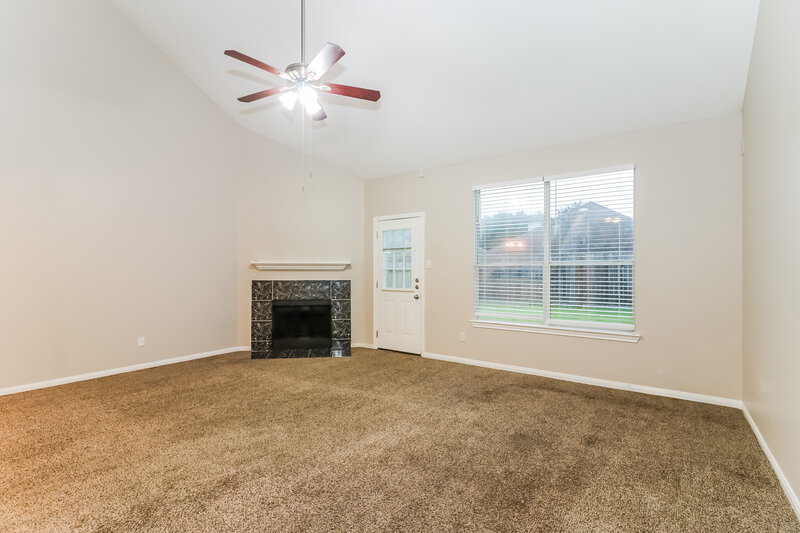 2,165/Mo, 2402 Birch Canyon Ct Fresno, TX 77545 Living Room View