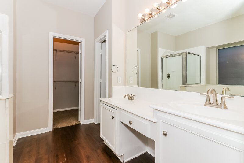 2,165/Mo, 2402 Birch Canyon Ct Fresno, TX 77545 Main Bathroom View