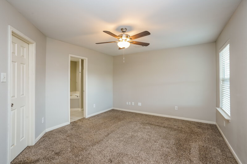 1,800/Mo, 4227 Medina River Loop Spring, TX 77386 Main Bedroom View