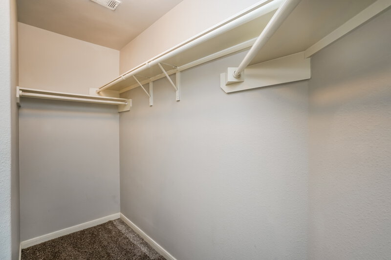 1,800/Mo, 4227 Medina River Loop Spring, TX 77386 Walk In Closet View