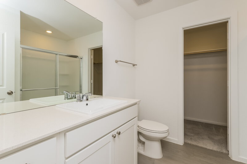 1,750/Mo, 15298 Abella Dr Montgomery, TX 77316 Main Bathroom View