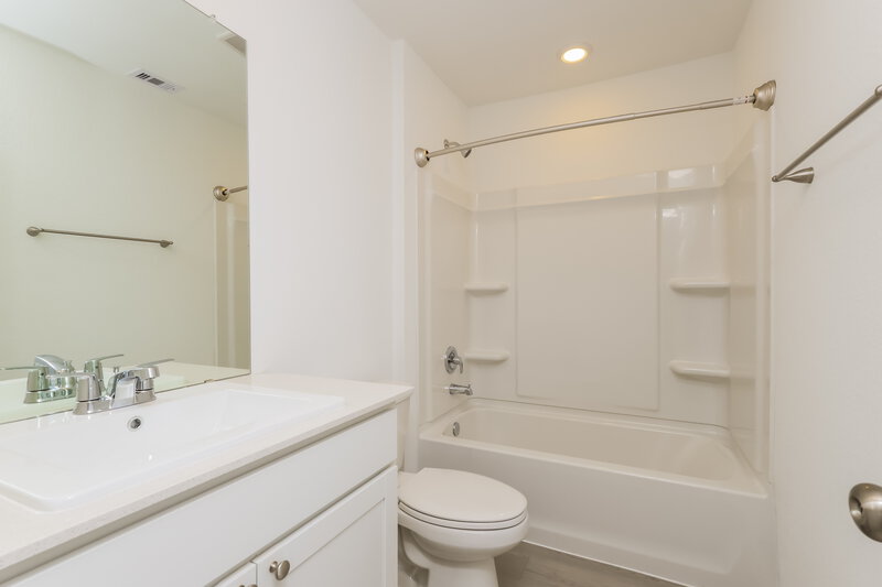 1,750/Mo, 15298 Abella Dr Montgomery, TX 77316 Bathroom View
