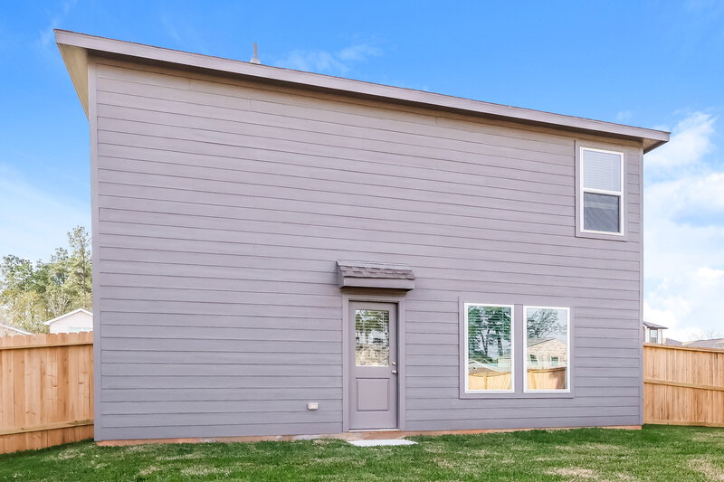 1,750/Mo, 15298 Abella Dr Montgomery, TX 77316 Rear View