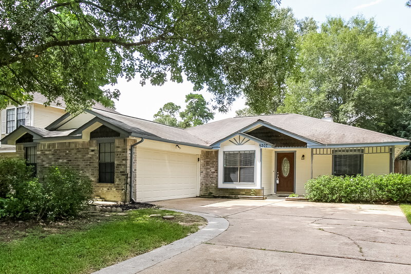2,135/Mo, 5207 Village Springs Dr Kingwood, TX 77339 External View
