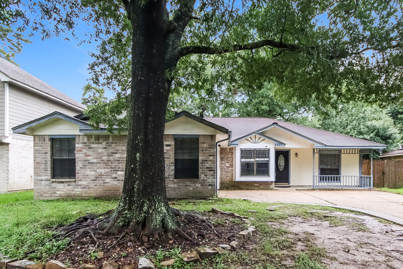 1,695/Mo, 5207 Village Springs Dr Kingwood, TX 77339 External View