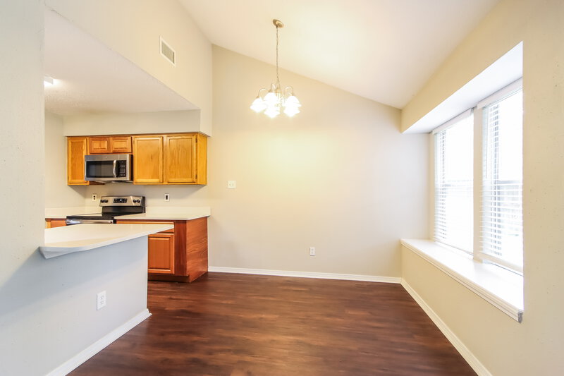 1,695/Mo, 5207 Village Springs Dr Kingwood, TX 77339 Dining Room View