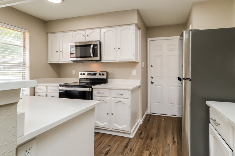 1,740/Mo, 22203 Barrygate Cir Spring, TX 77373 Kitchen View 2