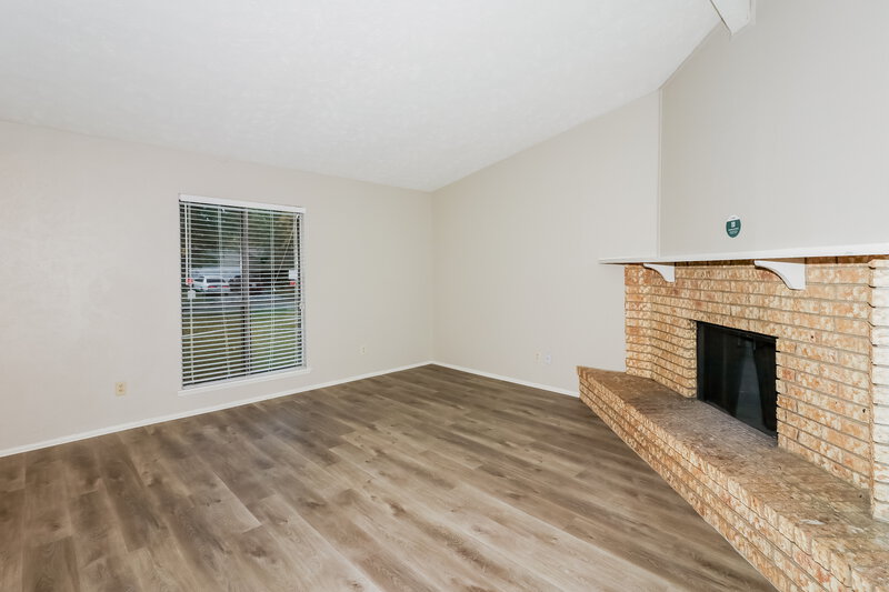 1,710/Mo, 17319 Northern Star Dr Houston, TX 77084 Living Room View