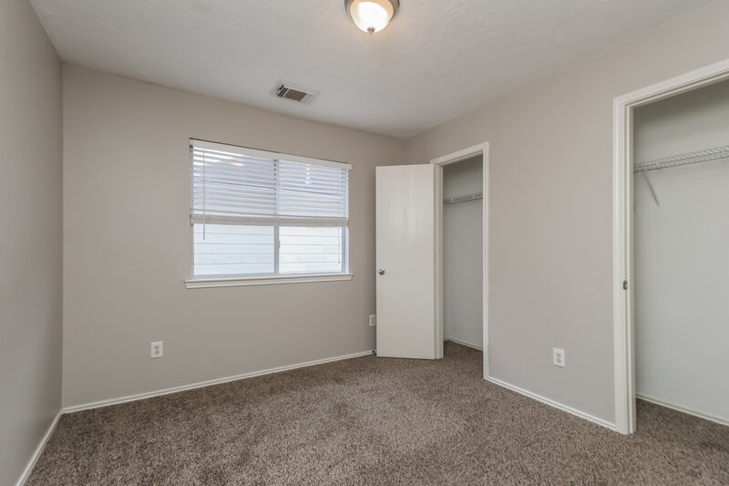 1,765/Mo, 33322 Cottonwood Bnd Magnolia, TX 77354 Bedroom View