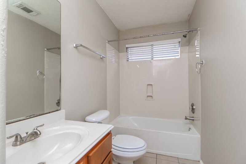 1,765/Mo, 33322 Cottonwood Bnd Magnolia, TX 77354 Bathroom View