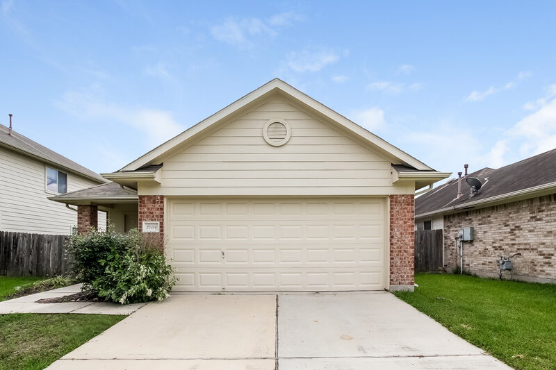 1,625/Mo, 20106 Leafpark Ln Humble, TX 77338 External View