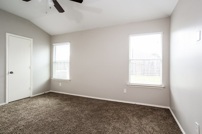 1,625/Mo, 20106 Leafpark Ln Humble, TX 77338 Master Bedroom View