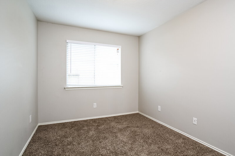 1,625/Mo, 20106 Leafpark Ln Humble, TX 77338 Bedroom View 2