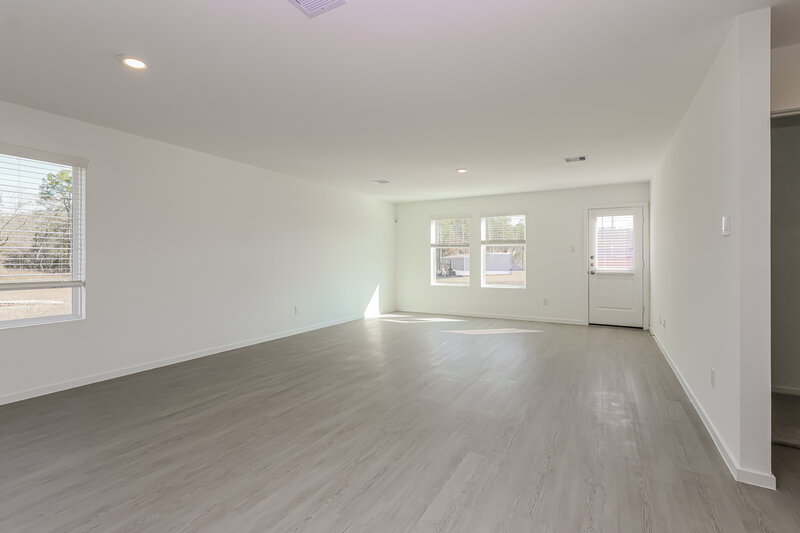 1,540/Mo, 12113 Kellsway Ct Conroe, TX 77306 Living Room View 2