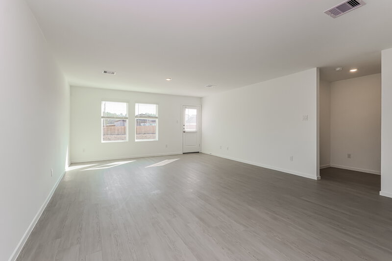 1,540/Mo, 12113 Kellsway Ct Conroe, TX 77306 Living Room View 3