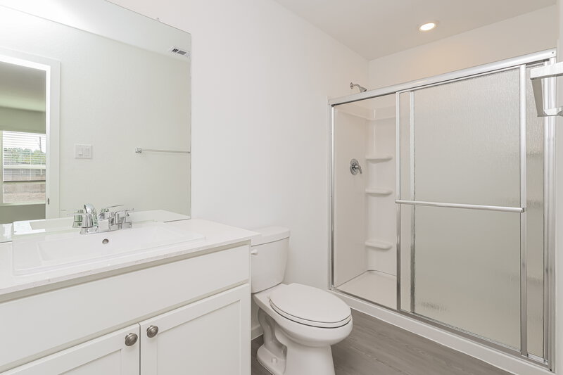 1,540/Mo, 12113 Kellsway Ct Conroe, TX 77306 Main Bathroom View