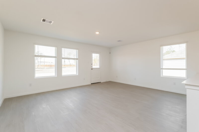 1,665/Mo, 12114 Kellsway Ct Conroe, TX 77306 Living Room View 3