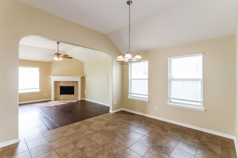 1,980/Mo, 5203 Lost Cove Ln Spring, TX 77373 Dining Room View