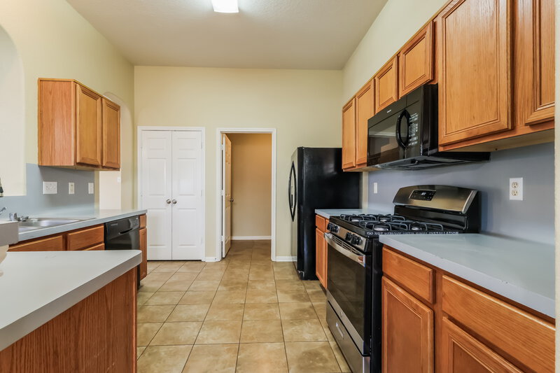1,960/Mo, 5203 Lost Cove Ln Spring, TX 77373 Kitchen View