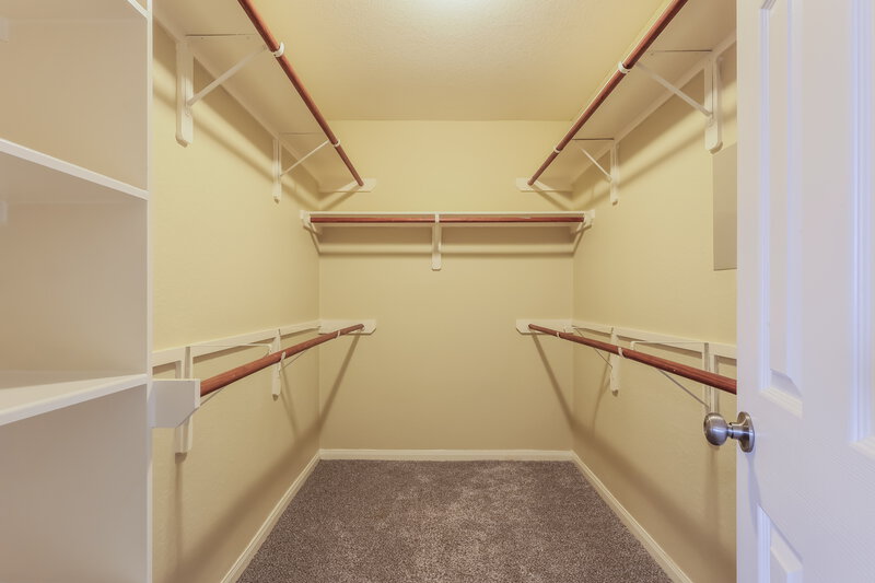 1,960/Mo, 5203 Lost Cove Ln Spring, TX 77373 Walk In Closet View