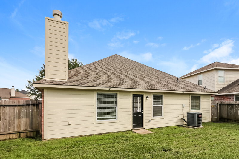 1,980/Mo, 5203 Lost Cove Ln Spring, TX 77373 Rear View