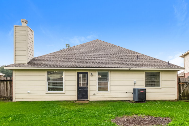 1,960/Mo, 5203 Lost Cove Ln Spring, TX 77373 Rear View
