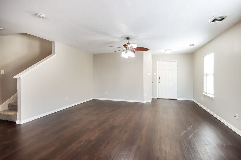 1,730/Mo, 11418 Flying Geese Ln Tomball, TX 77375 Living Room View 2