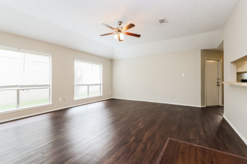 1,790/Mo, 4606 Lost Lake Ln Spring, TX 77388 Living Room View 3