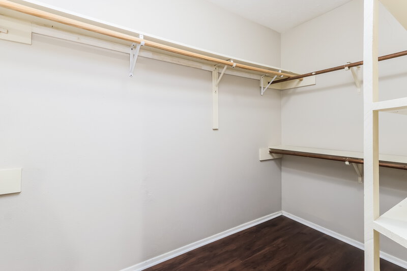 1,790/Mo, 4606 Lost Lake Ln Spring, TX 77388 Walk In Closet View