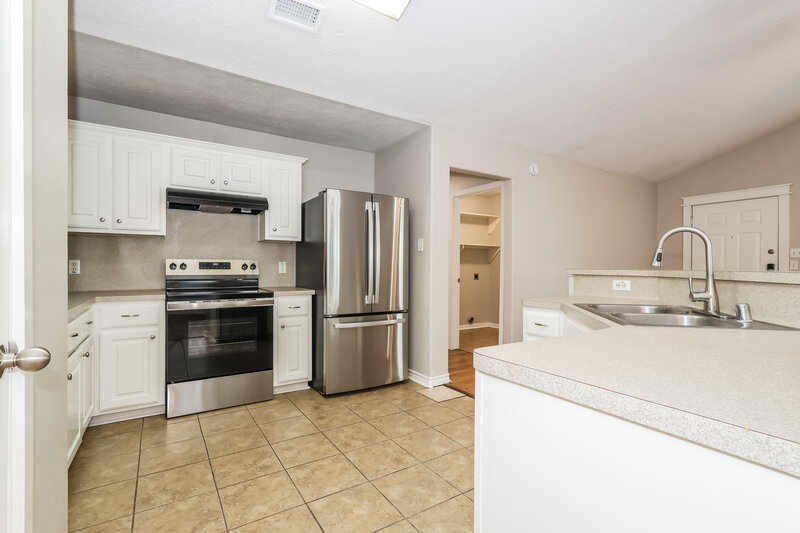 1,805/Mo, 4723 Comal River Loop Spring, TX 77386 Kitchen View