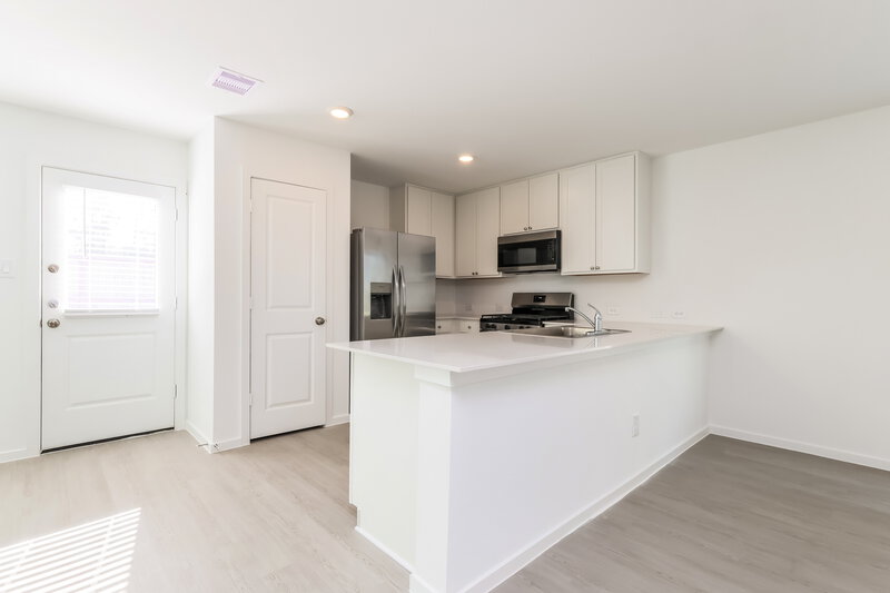 1,635/Mo, 15286 Abella Dr Montgomery, TX 77316 Kitchen View 2