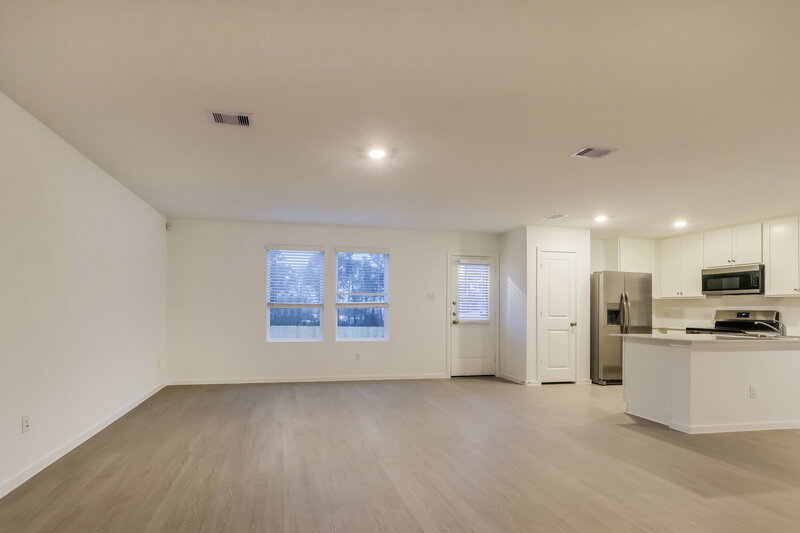 1,605/Mo, 15254 Abella Dr Montgomery, TX 77316 Living Room View