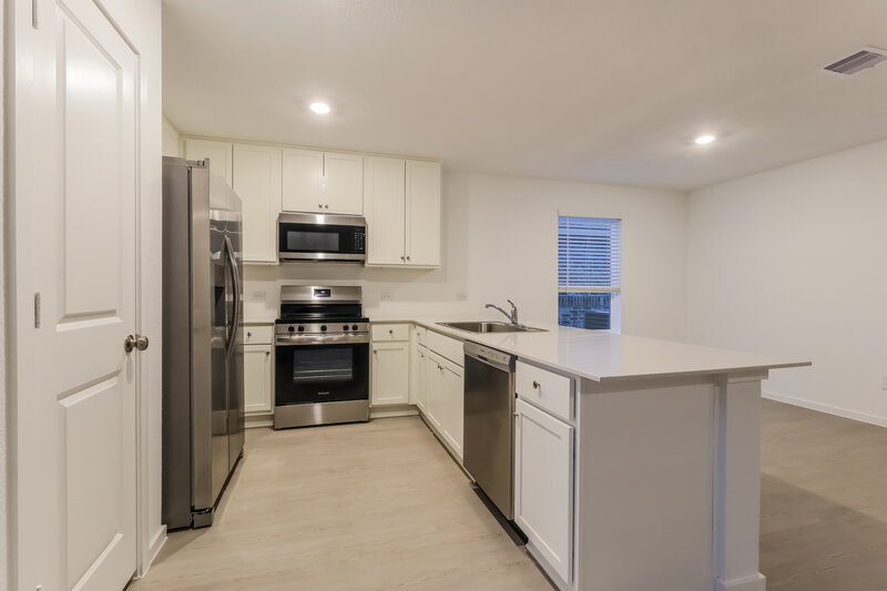 1,605/Mo, 15254 Abella Dr Montgomery, TX 77316 Kitchen View