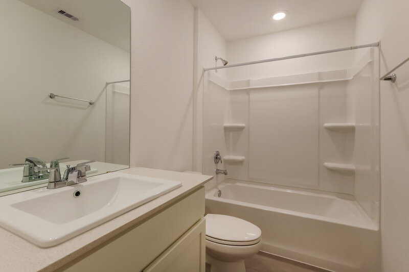 1,605/Mo, 15254 Abella Dr Montgomery, TX 77316 Bathroom View