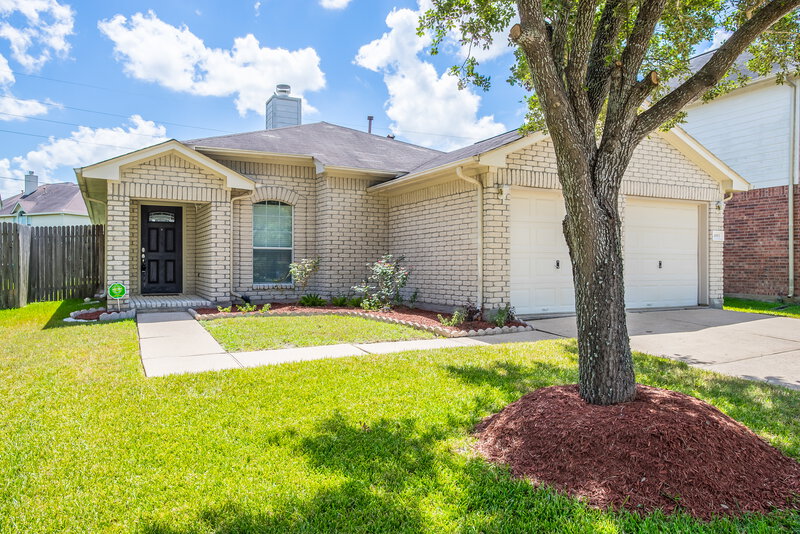 2,050/Mo, 4003 Teal Run Meadows Dr Fresno, TX 77545 Front View