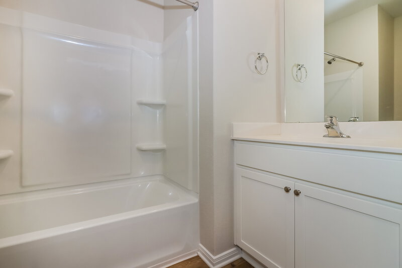1,815/Mo, 7515 Tipton Meadow Way Richmond, TX 77469 Bathroom View 2