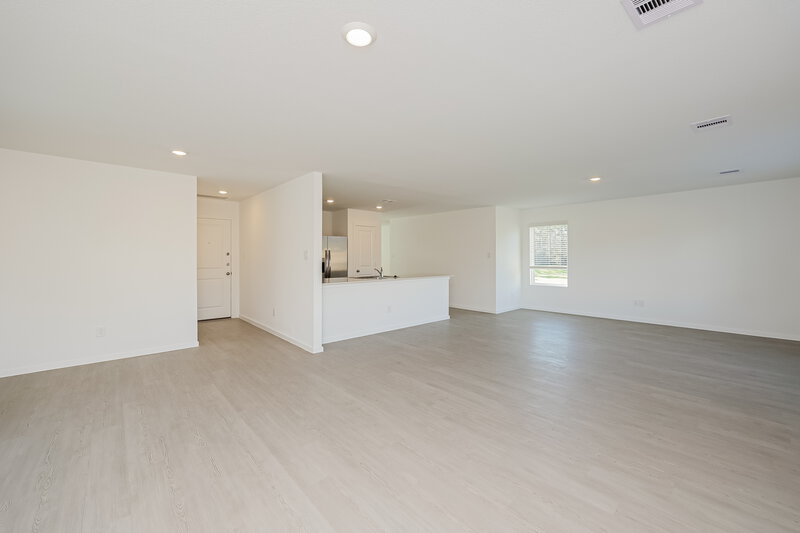 1,850/Mo, 2613 Shady Cedar Ct Conroe, TX 77301 Living Room View 2