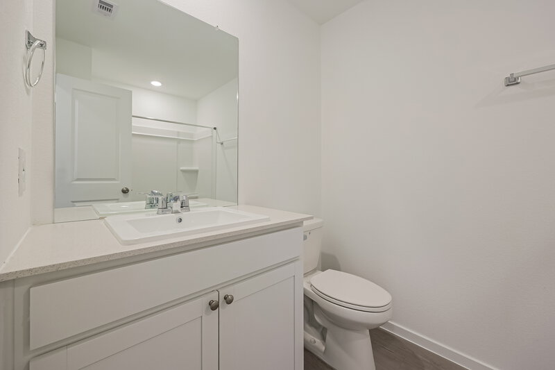 1,850/Mo, 2613 Shady Cedar Ct Conroe, TX 77301 Bathroom View
