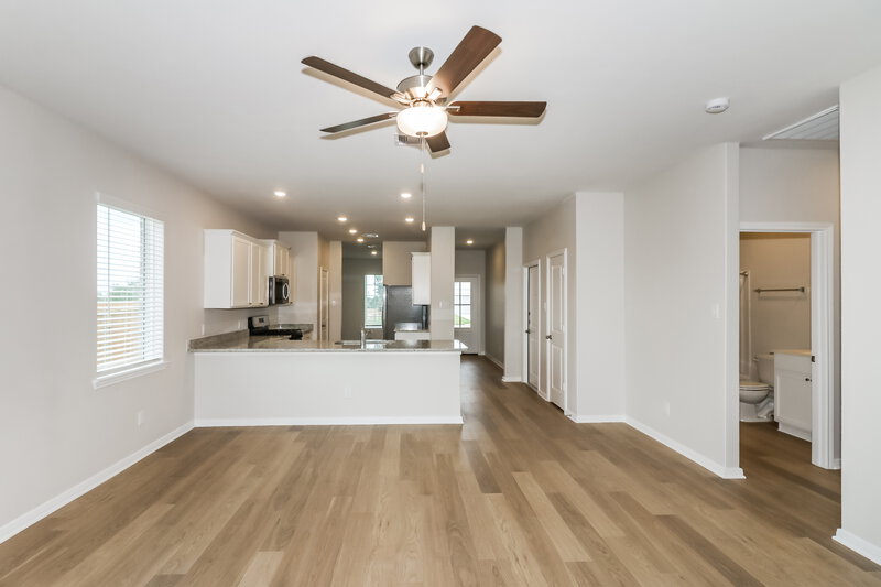 2,060/Mo, 429 San Miguel Creek Dr Katy, TX 77493 Living Room View 3