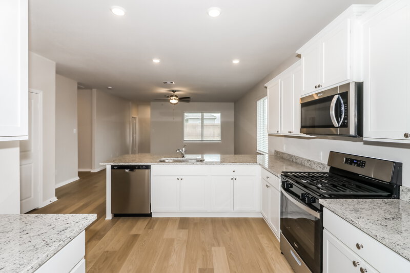 2,060/Mo, 429 San Miguel Creek Dr Katy, TX 77493 Kitchen View