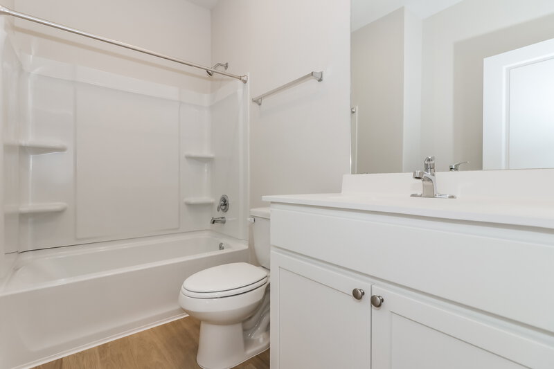 2,060/Mo, 429 San Miguel Creek Dr Katy, TX 77493 Bathroom View