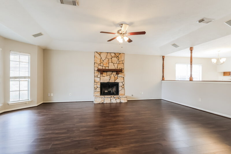 1,660/Mo, 23219 Timberbrook Dr Spring, TX 77373 Living Room View